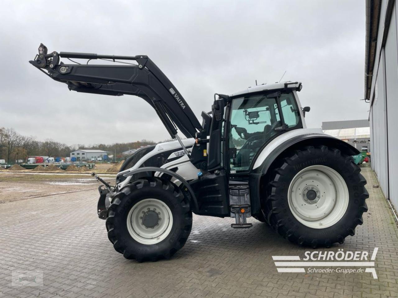 Traktor a típus Valtra T 174 ED SMARTTOUCH | RTK | UNLIMITED, Gebrauchtmaschine ekkor: Wildeshausen (Kép 4)